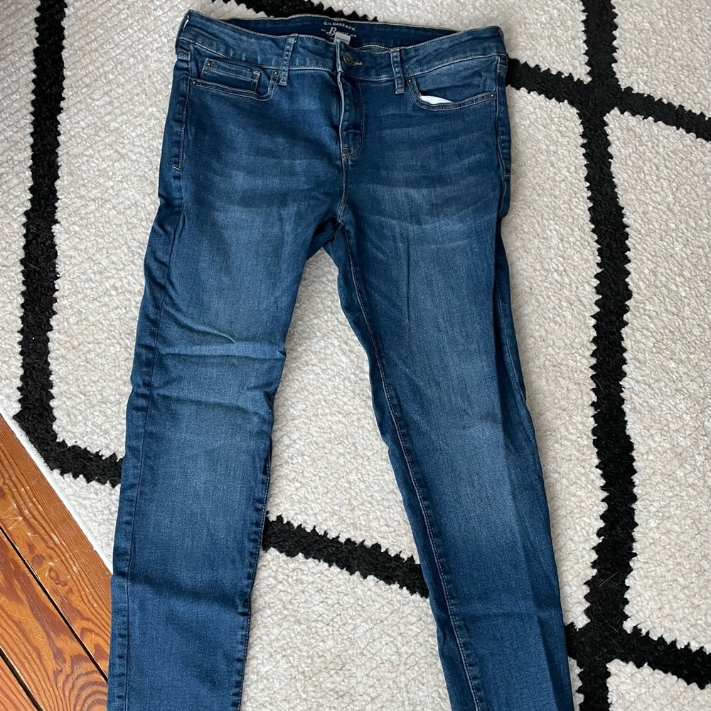 Size 8 never worn before Bass jeans